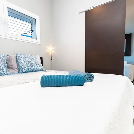 Apartment Very Romantic Seaview Mogan With Warm Pool