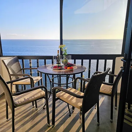 Very Romantic Seaview Mogan With Warm Pool Patalavaca